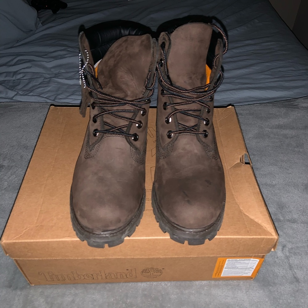 Timberland Boots - Picture 5 of 8